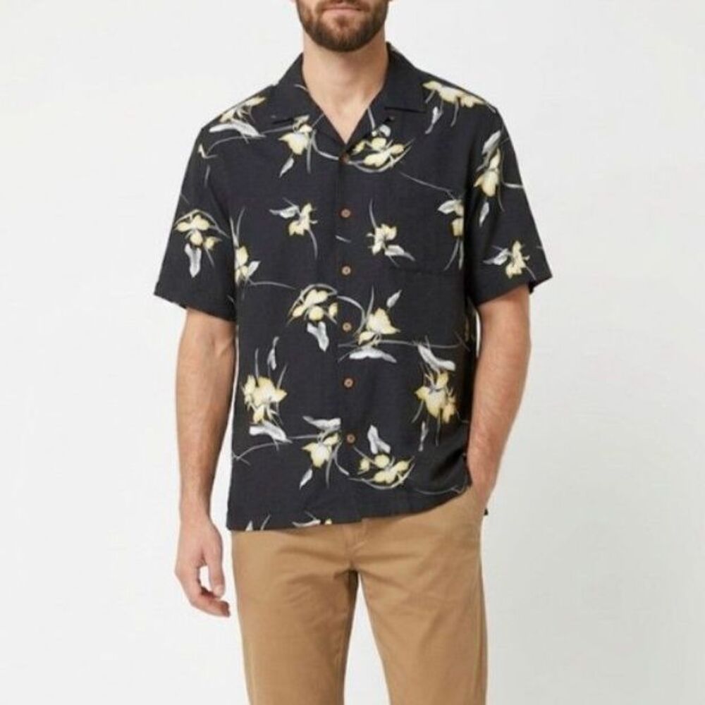 Tommy Bahama Men's Black Tropical Floral 100% Silk SS VTG Hawaiian Shirt Size M
